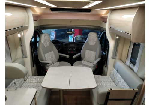 Autocaravana Perfilada RAPIDO 656 F modelo 2020 de Ocasión