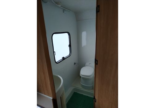 Autocaravana Capuchina RIMOR Katamarano AGF 77S3 de Ocasión