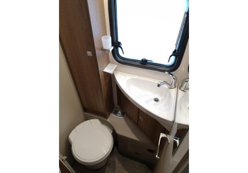 Autocaravana Integral DETHLEFFS I 7057 DBM Modelo 2020 de Ocasión