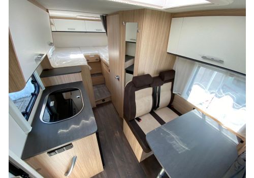 Autocaravana Perfilada SUNLIGHT V66 de Ocasión