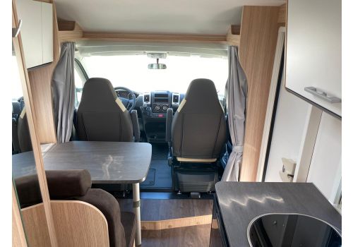 Autocaravana Perfilada SUNLIGHT V66 de Ocasión