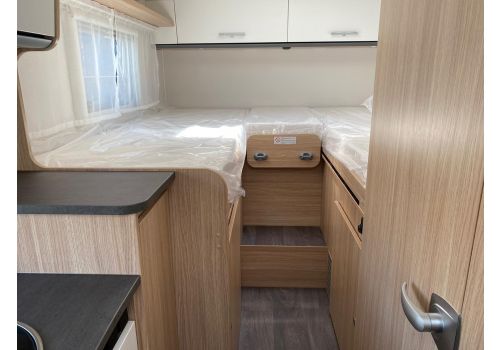 Autocaravana Perfilada SUNLIGHT V66 de Ocasión