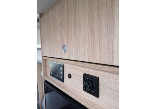 Autocaravana Perfilada SUNLIGHT T-69 L de Ocasión