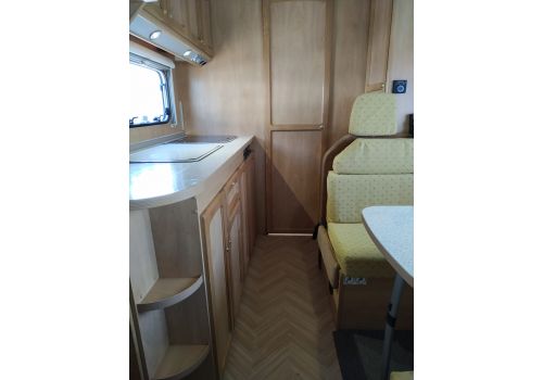 Autocaravana Capuchina BURSTNER Bürstner A 530 de Ocasión