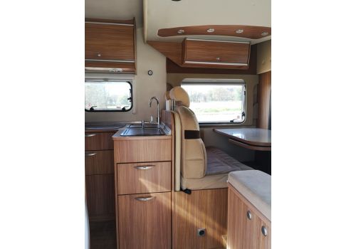 Autocaravana Perfilada BURSTNER Ixeo T664 de Ocasión