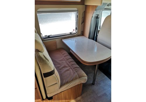 Autocaravana Perfilada BURSTNER Ixeo T664 de Ocasión