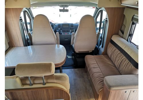 Autocaravana Perfilada BURSTNER Ixeo T664 de Ocasión