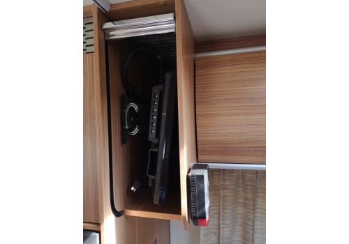 Autocaravana Perfilada BURSTNER Ixeo T664 de Ocasión