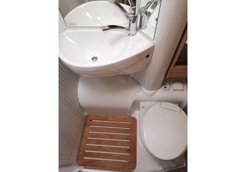 Autocaravana Perfilada SUNLIGHT V66 de Ocasión
