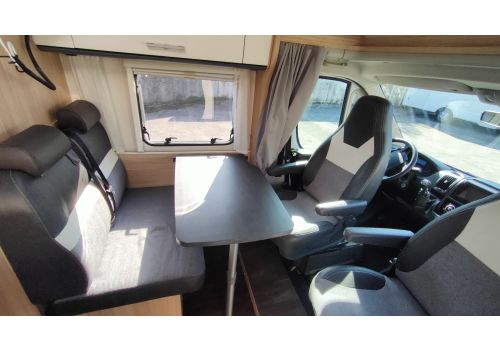 Autocaravana Perfilada SUNLIGHT V66 de Ocasión
