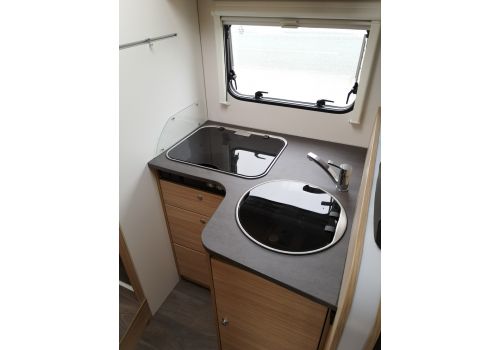 Autocaravana Perfilada SUNLIGHT T 69 L de Ocasión